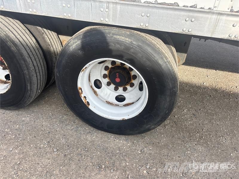 Vanguard 53 ft x 102 in T/A Van Trailer Fast kasse