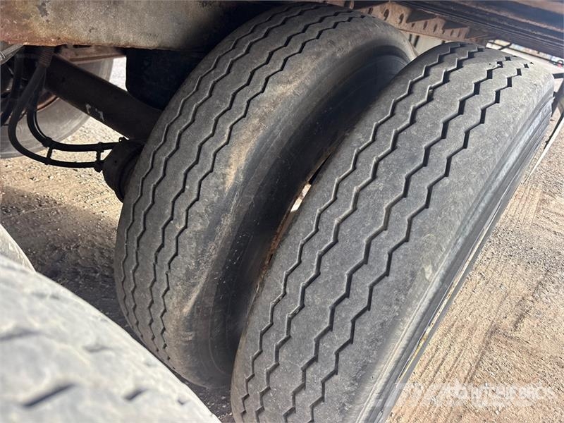 Vanguard 53 ft x 102 in T/A Van Trailer Fast kasse