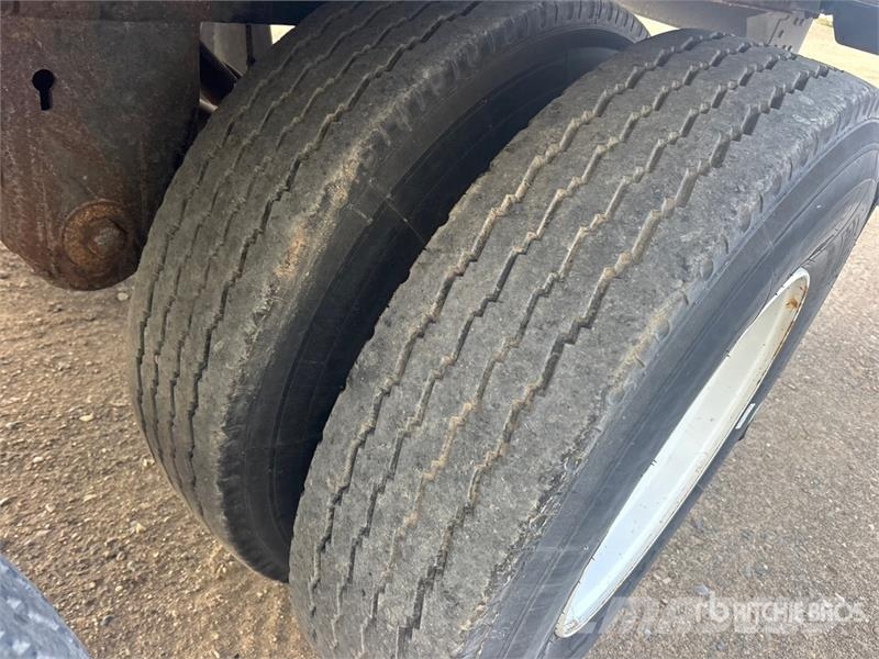 Vanguard 53 ft x 102 in T/A Van Trailer Fast kasse