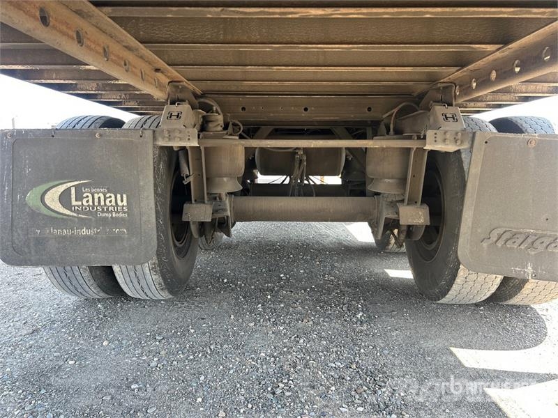 Vanguard 53 ft x 102 in T/A Van Trailer Box body trailers