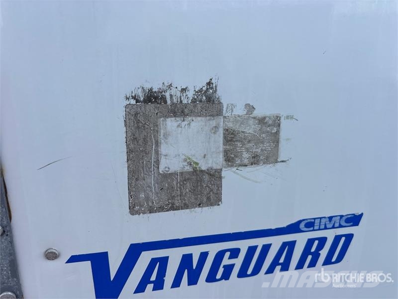 Vanguard 53 ft x 102 in Tri/A Van Trailer مقطورات ذات هيكل صندوقي