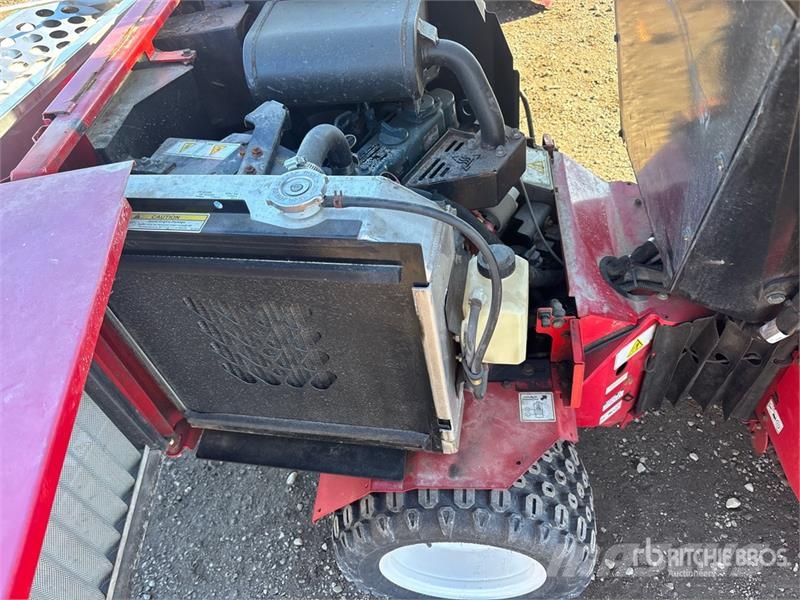 Ventrac 3400Y Sidewalk Plow Andre komponenter