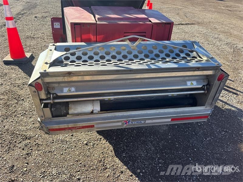 Ventrac 3400Y Sidewalk Plow Andre komponenter
