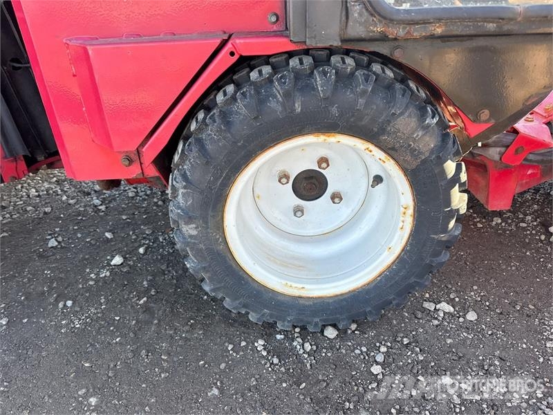 Ventrac 3400Y Sidewalk Plow Andre komponenter