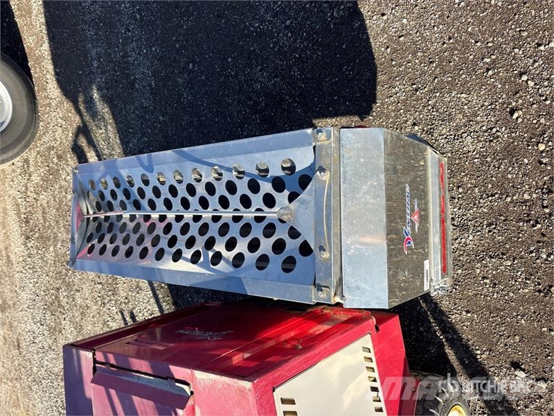 Ventrac 3400Y Sidewalk Plow Andre komponenter
