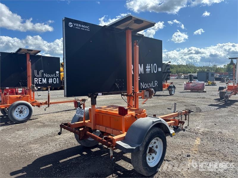 Ver-Mac ST-4X8 Arrow Board Pozostały sprzęt drogowy