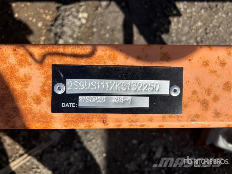 Ver-Mac ST-4X8 Arrow Board Digerleri