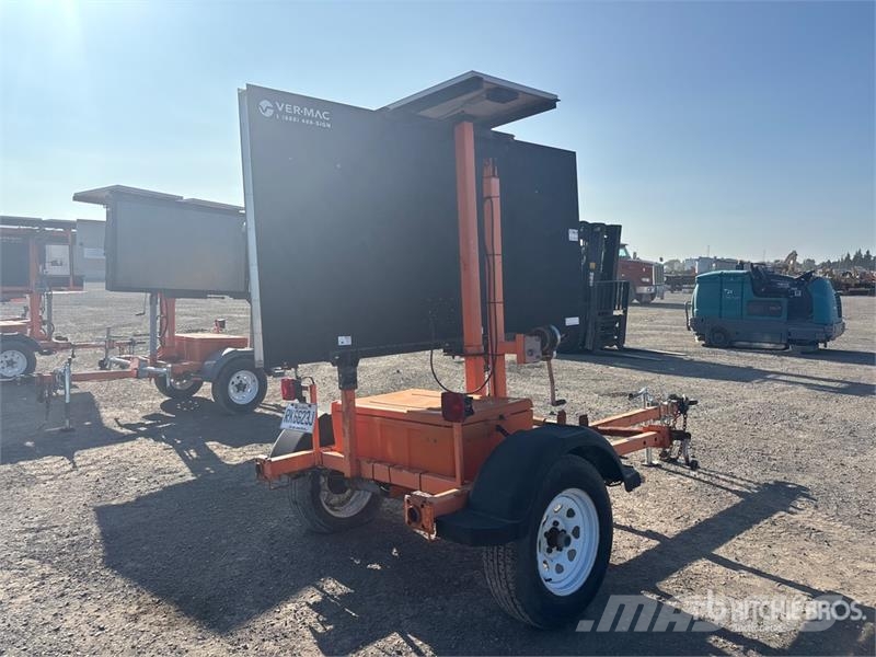 Ver-Max ST-4X8 S/A Arrow Board Drugo