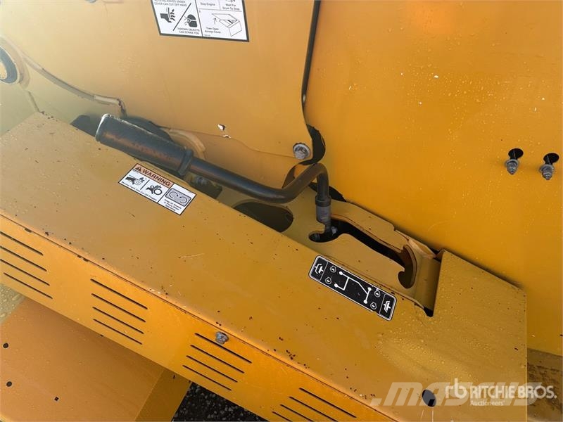 Vermeer BC1000XL Tow-Behind Wood Chipper ウッドチッパー