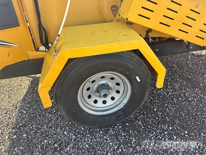 Vermeer BC1000XL Tow-Behind Wood Chipper ウッドチッパー