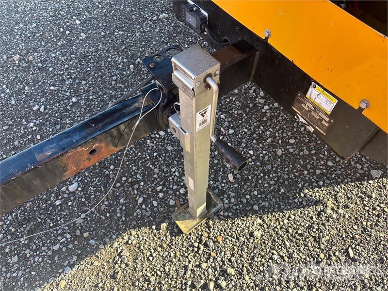 Vermeer BC1000XL Tow-Behind Wood Chipper ウッドチッパー