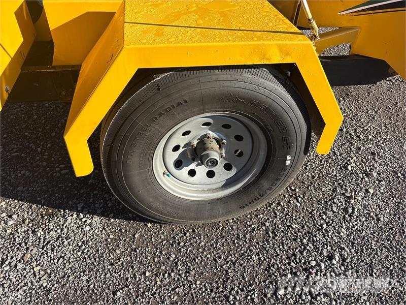 Vermeer BC1000XL Tow-Behind Wood Chipper ウッドチッパー