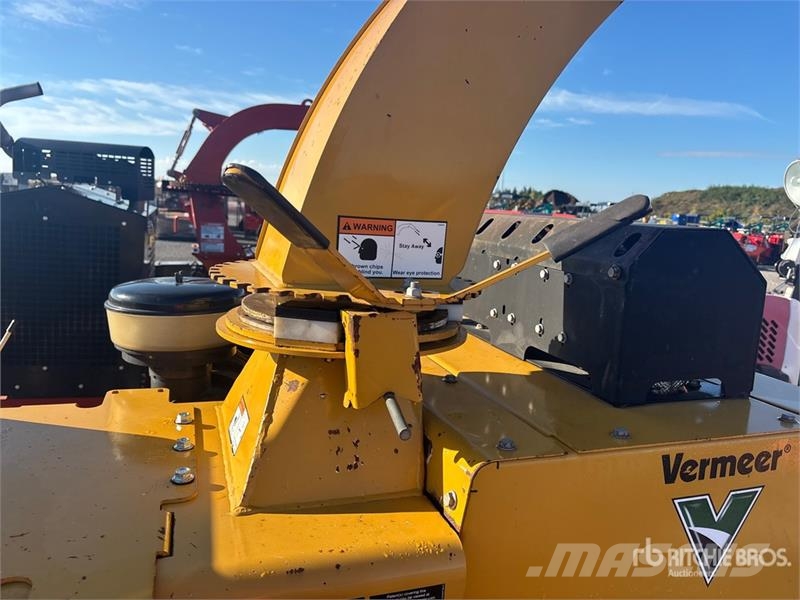 Vermeer BC1000XL Tow-Behind Wood Chipper ウッドチッパー