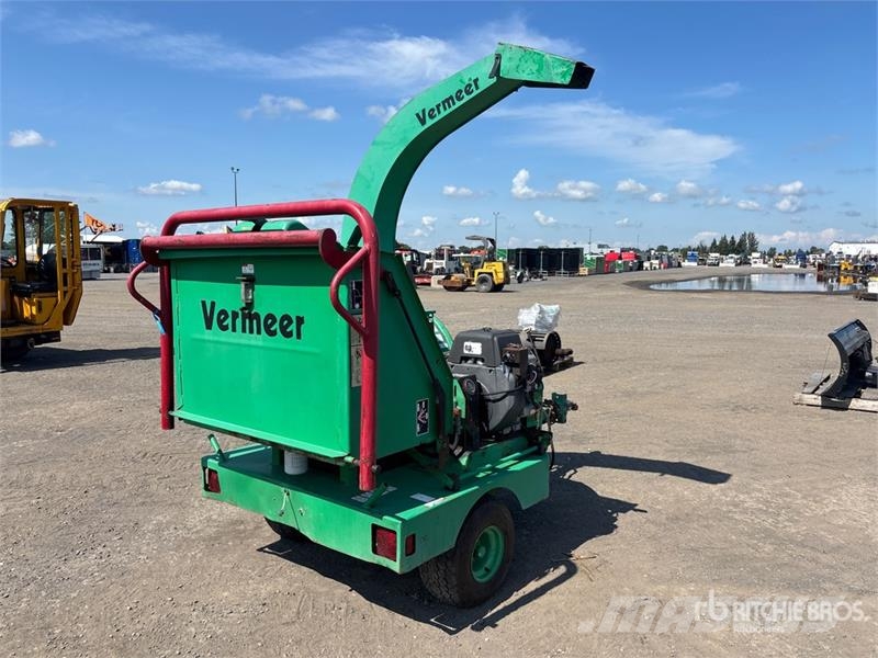Vermeer BC600 Tow-Behind Wood Chipper Broyeur de végétaux