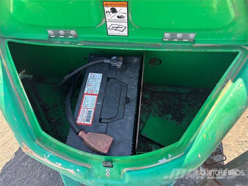 Vermeer BC600 Tow-Behind Wood Chipper Broyeur de végétaux