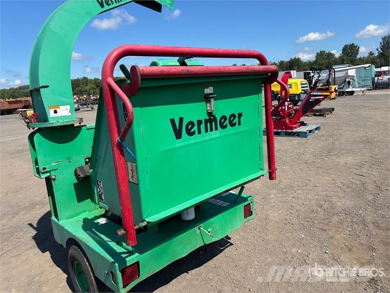 Vermeer BC600 Tow-Behind Wood Chipper Broyeur de végétaux