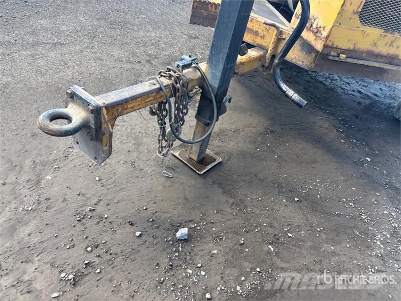 Vermeer Tow-Behind Wood Chipper ウッドチッパー