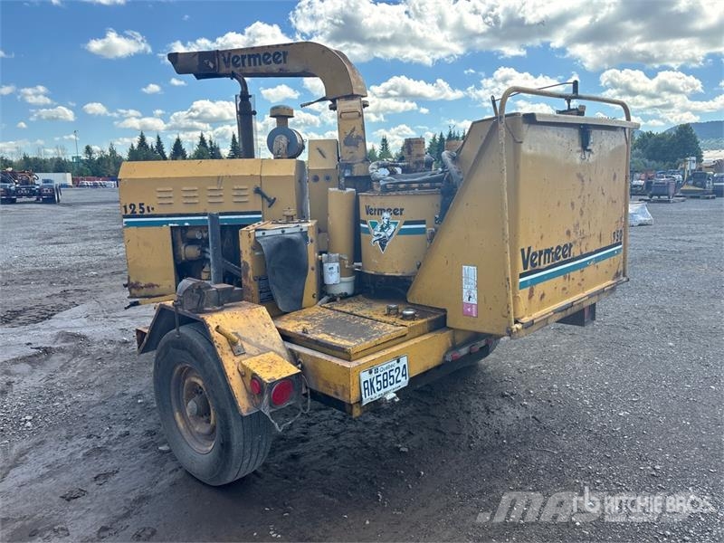 Vermeer Tow-Behind Wood Chipper ウッドチッパー