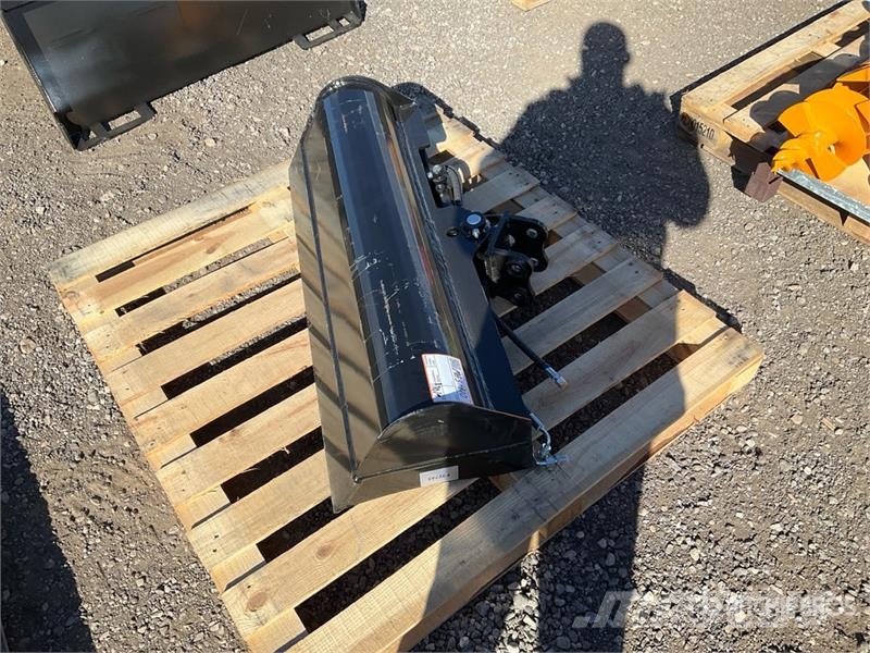 Vicsec VCT1000 40 in Hydraulic Tilting Excavator Bucket ( Cucharones