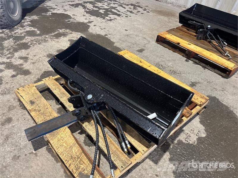 Vicsec VCT1000 40 in Hydraulic Tilting Excavator Bucket ( Cucharones