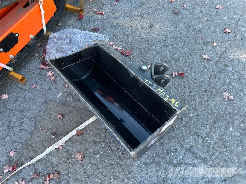 Vicsec VCT600 24 in Tilting Excavator Bucket (Unused) Ковши
