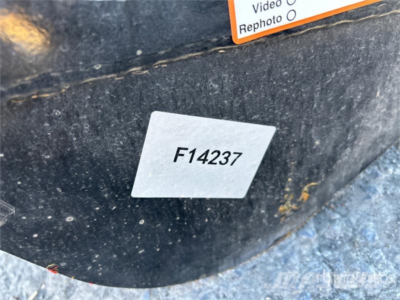 Vicsec VCT600 24 in Tilting Excavator Bucket (Unused) Ковши