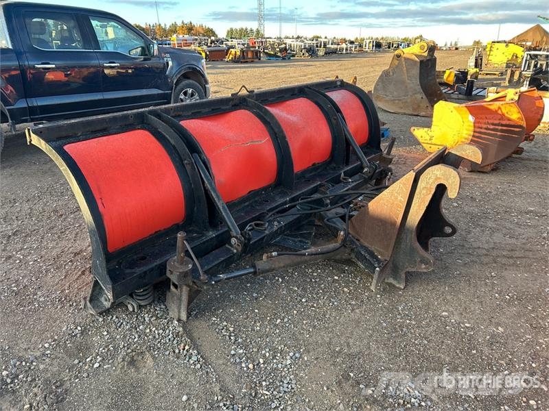  Viking-Cives 11 ft Snow Plow Снігоочищувальні ножі та плуги