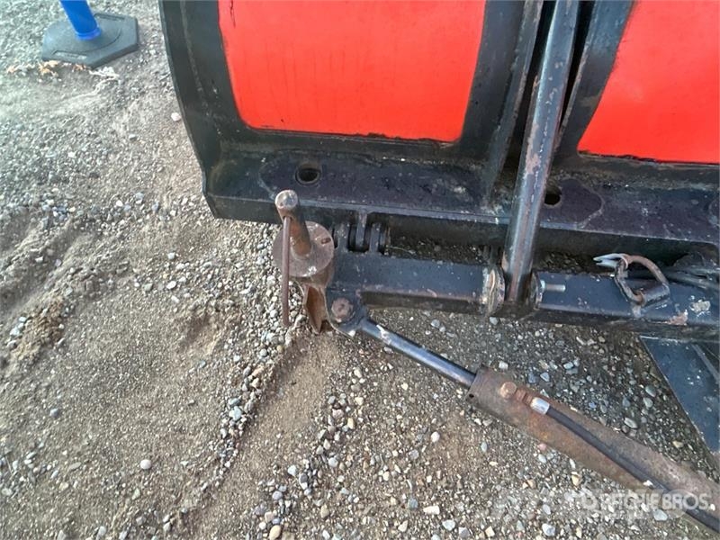  Viking-Cives 11 ft Snow Plow Снігоочищувальні ножі та плуги
