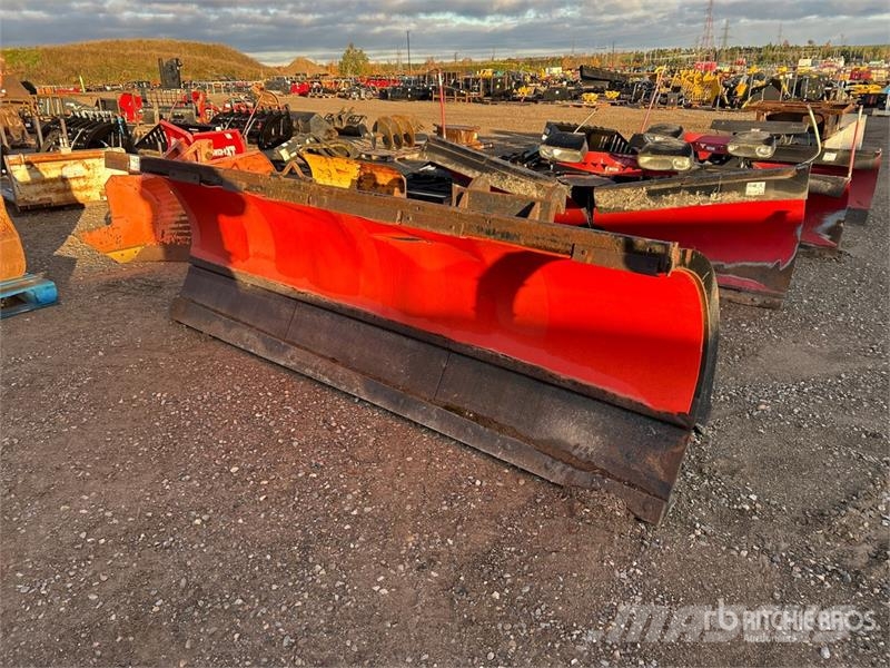  Viking-Cives 11 ft Snow Plow Снігоочищувальні ножі та плуги