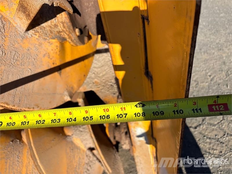 Vohl DV4000 9 ft Snow Blower - Fits Wheel Loader Sneeuwblazers