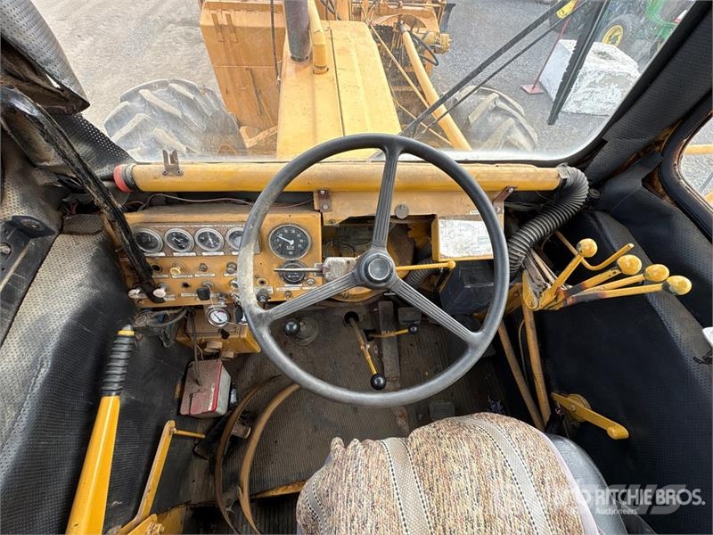 Vohl DV904-400T 7 ft 7 in Snow Blower Dezapezitoare
