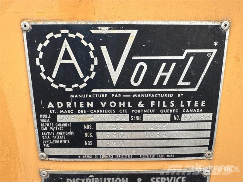 Vohl DV904-400T 7 ft 7 in Snow Blower Dezapezitoare