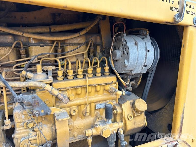 Vohl DV904-400T 7 ft 7 in Snow Blower Dezapezitoare