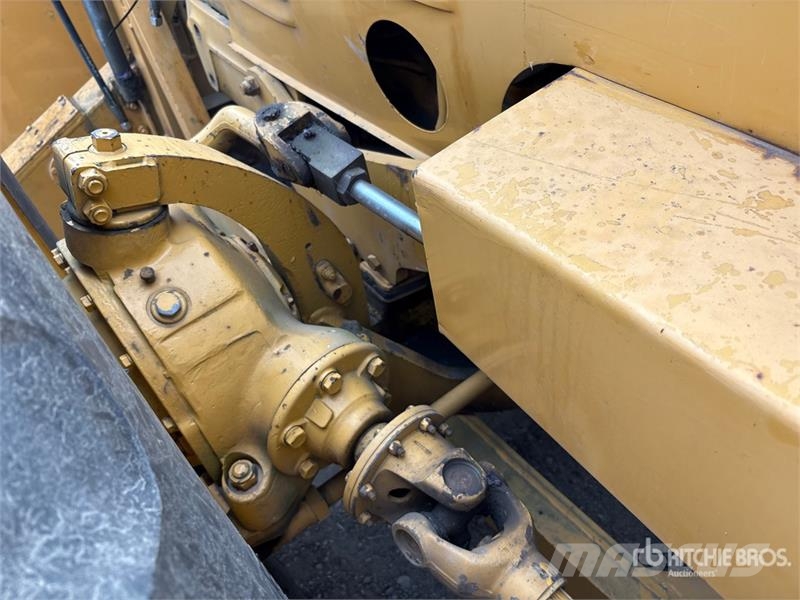 Vohl DV904-400T 7 ft 7 in Snow Blower Dezapezitoare