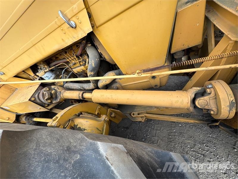 Vohl DV904-400T 7 ft 7 in Snow Blower Dezapezitoare