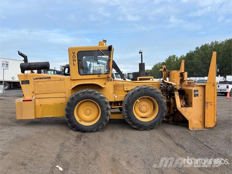 Vohl DV904-400T 7 ft 7 in Snow Blower Dezapezitoare