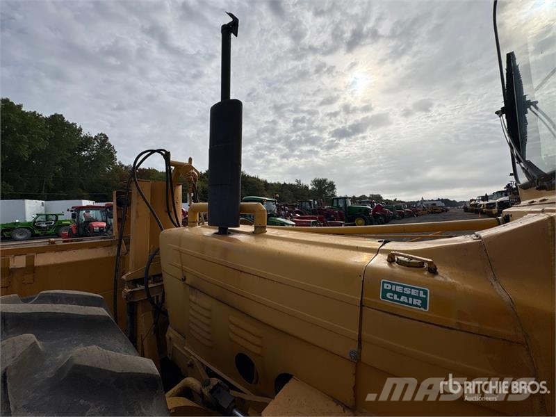 Vohl DV904-400T 7 ft 7 in Snow Blower Dezapezitoare