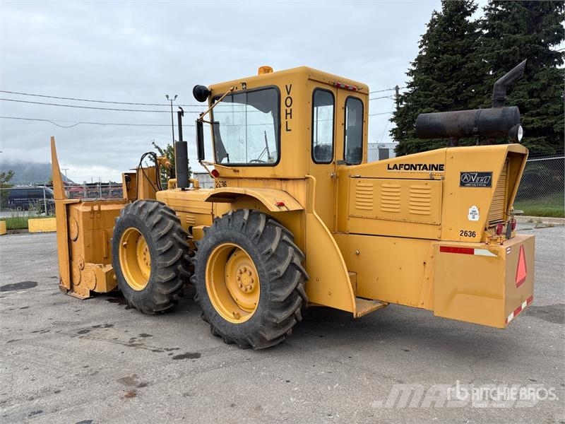 Vohl DV904-400T 7 ft 7 in Snow Blower Dezapezitoare