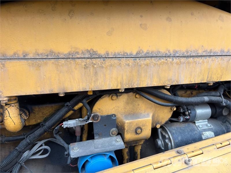 Vohl DV904-400T 7 ft 7 in Snow Blower Dezapezitoare