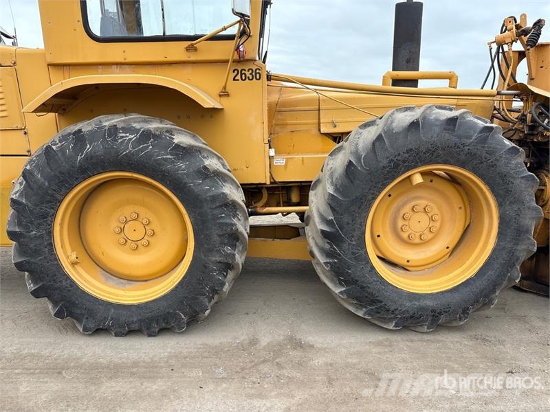 Vohl DV904-400T 7 ft 7 in Snow Blower Dezapezitoare