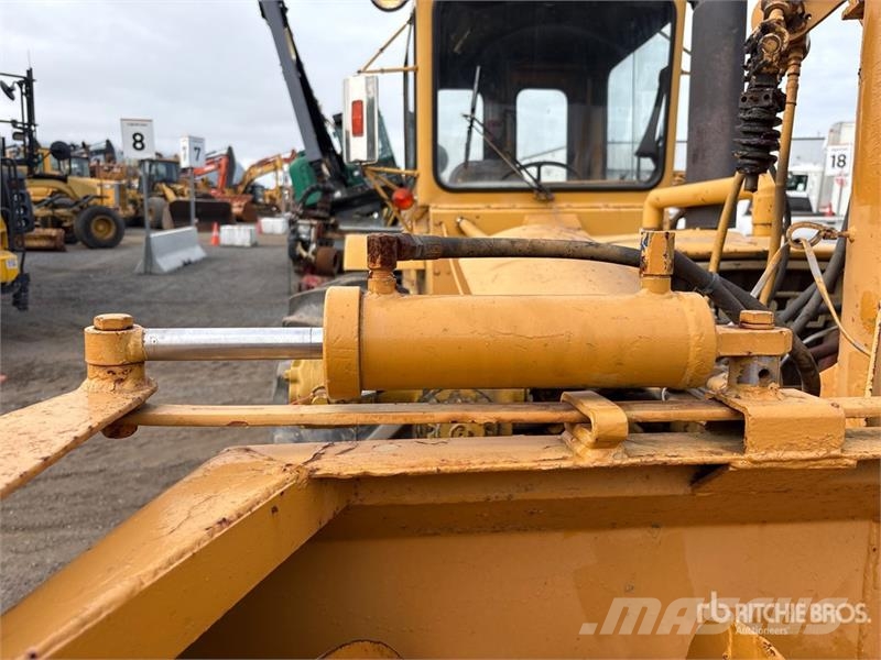 Vohl DV904-400T 7 ft 7 in Snow Blower Dezapezitoare