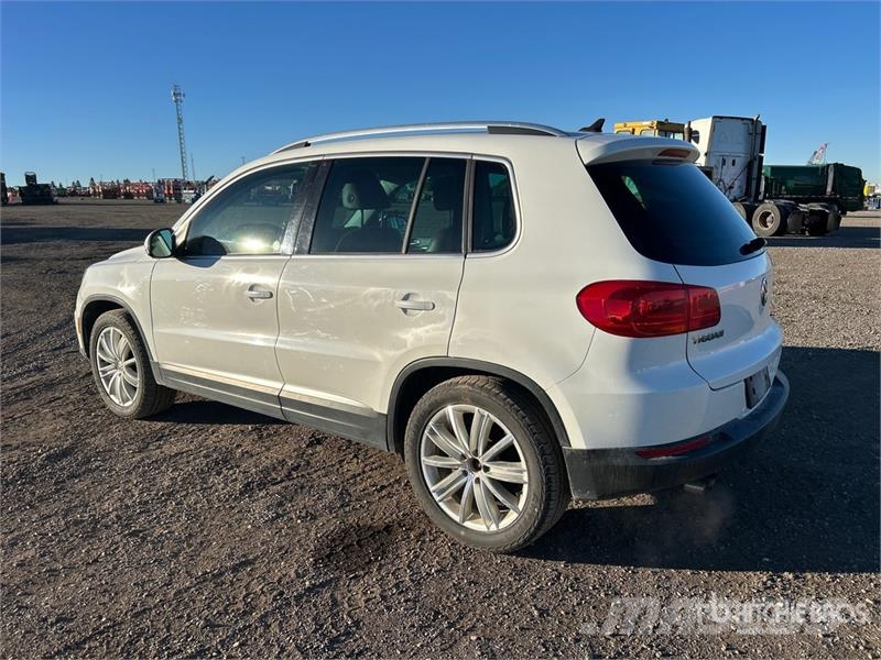 Volkswagen Tiguan TSI AWD SUV Коли