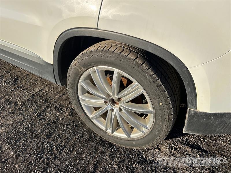 Volkswagen Tiguan TSI AWD SUV Коли