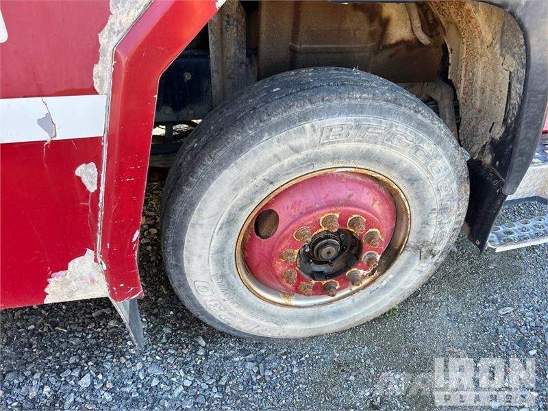 Volvo 4x2 Fire Truck 消防車