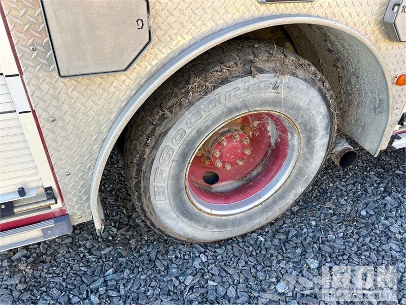 Volvo 4x2 Fire Truck 消防車