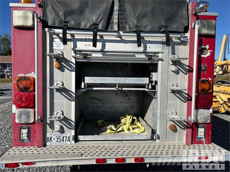 Volvo 4x2 Fire Truck 消防車