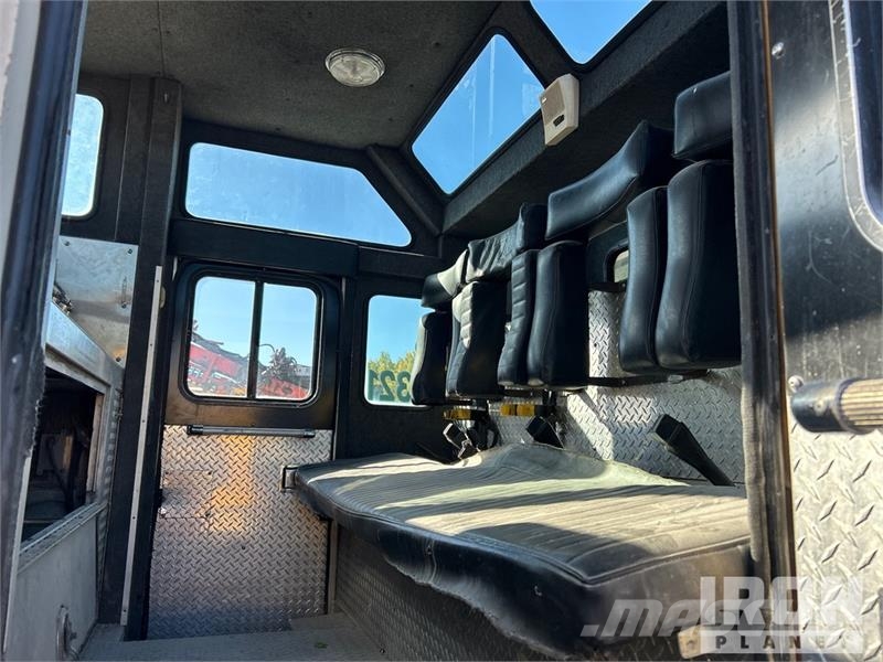 Volvo 4x2 Fire Truck 消防車
