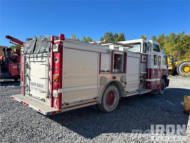Volvo 4x2 Fire Truck 消防車