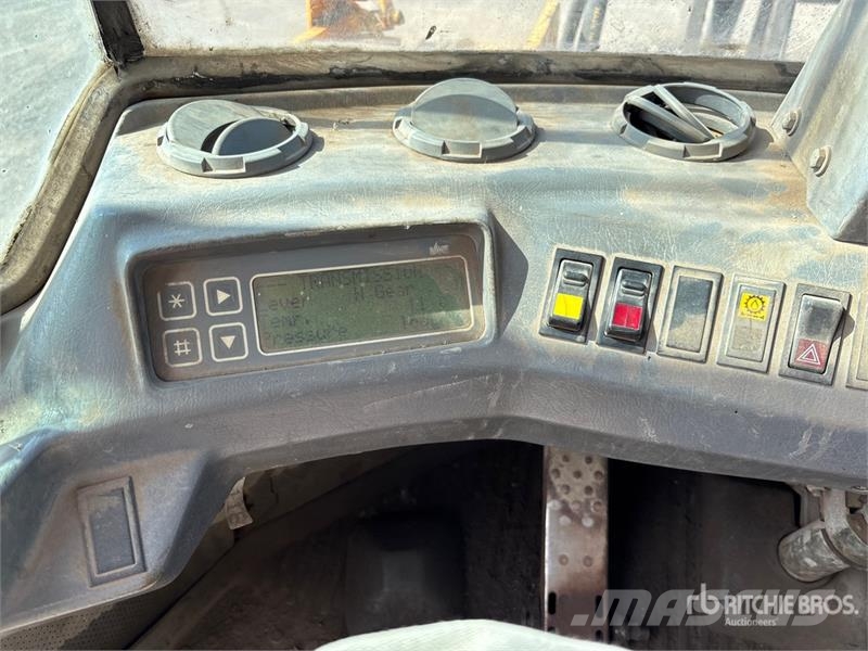 Volvo BM L90C Wheel Loader لوادر بعجل