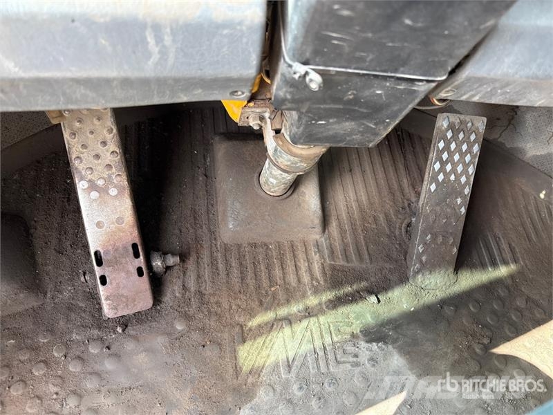 Volvo BM L90C Wheel Loader لوادر بعجل